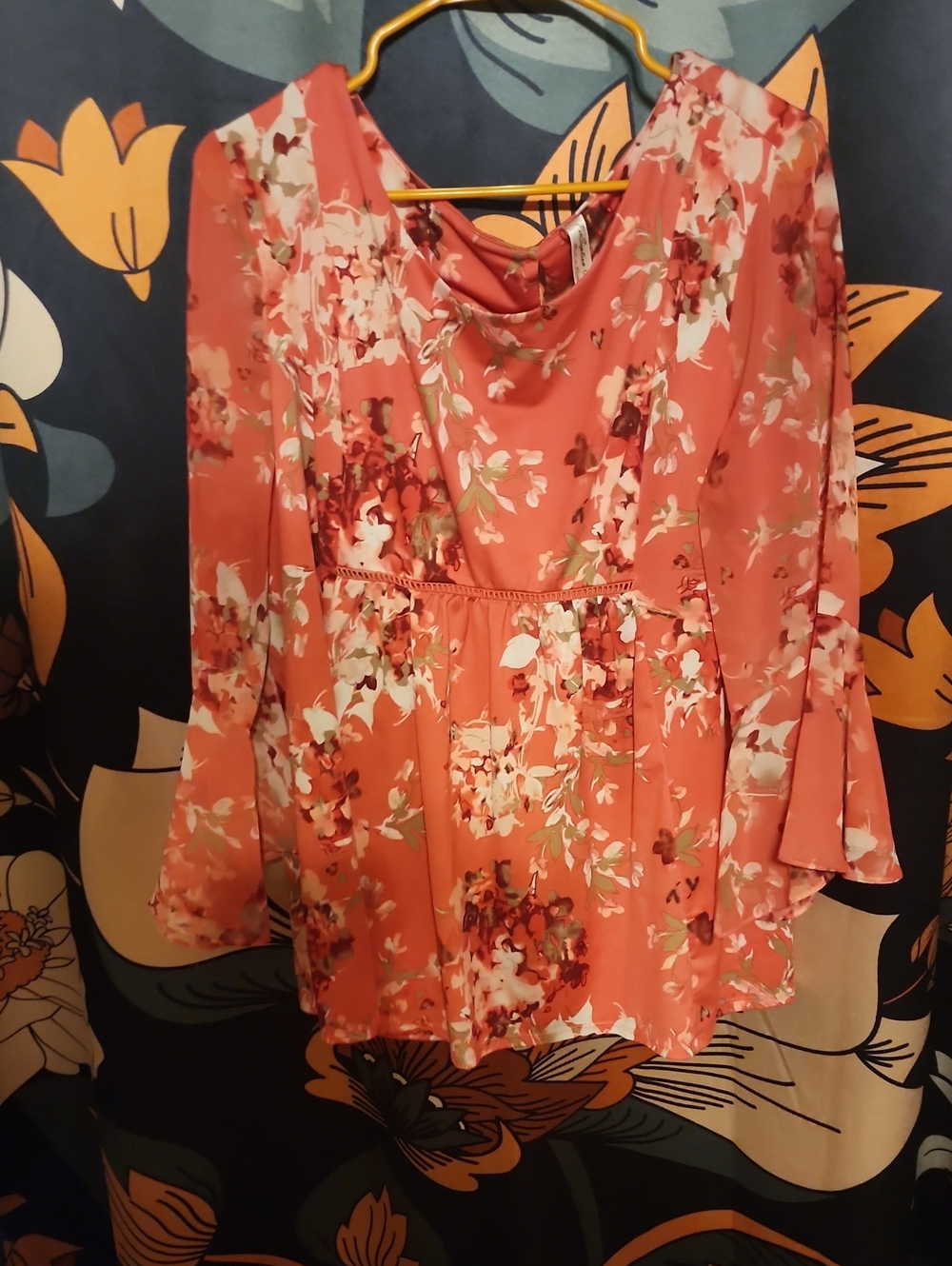 PerSeption Concept Coral Floral Bell-Sleeve Blouse